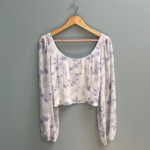 • HOUSE OF HARLOW 1960 CROPPED BLOUSE •